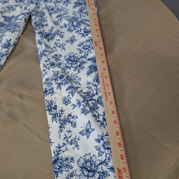 Talbots Size 4 Petite Slim Fit Blue Ankle White Floral Toile Print Skinny Jeans - Picture 8 of 8